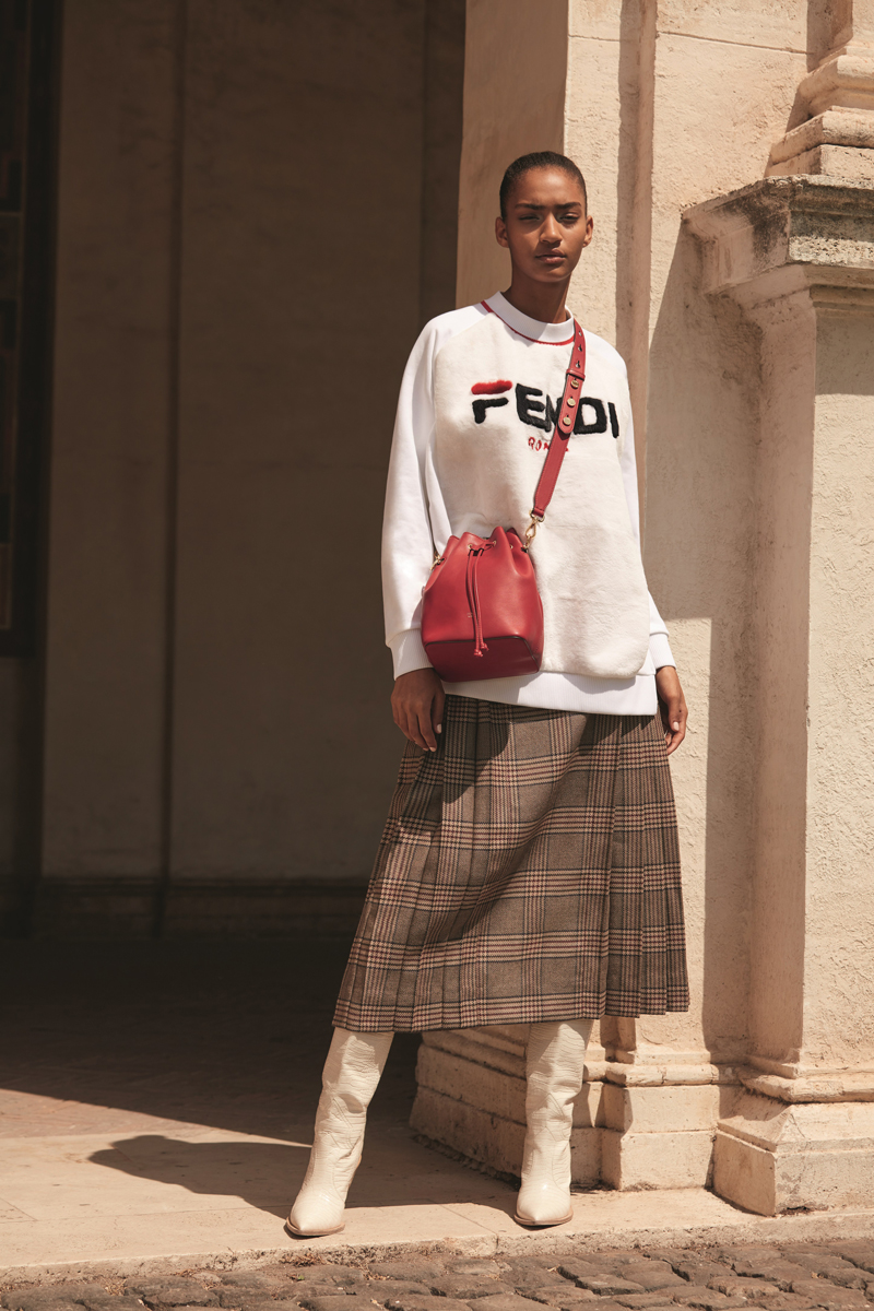 fendi mon tresor red